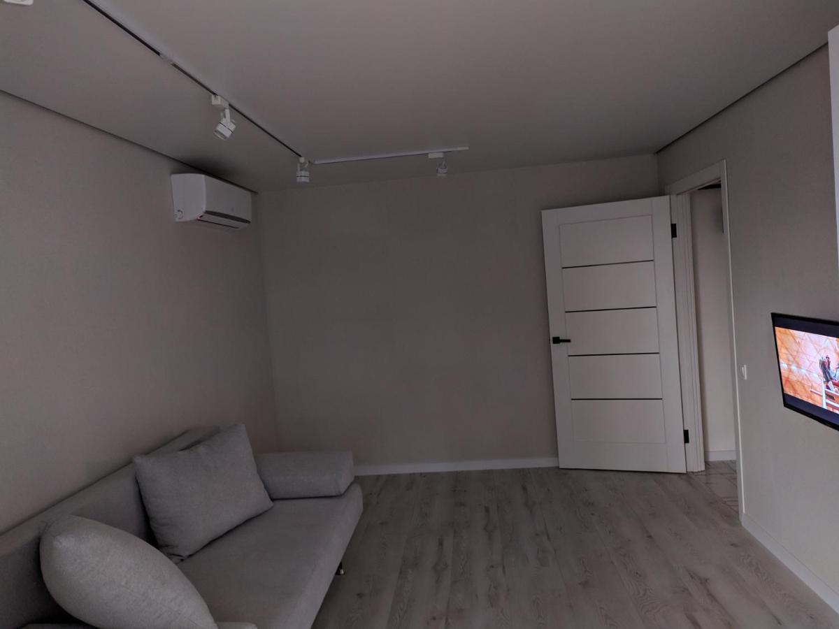 Cozy 75 Apart In Center - 2Х Кімнатна Квартира В Центрі Кропивницького Kropyvnytskyj Eksteriør billede